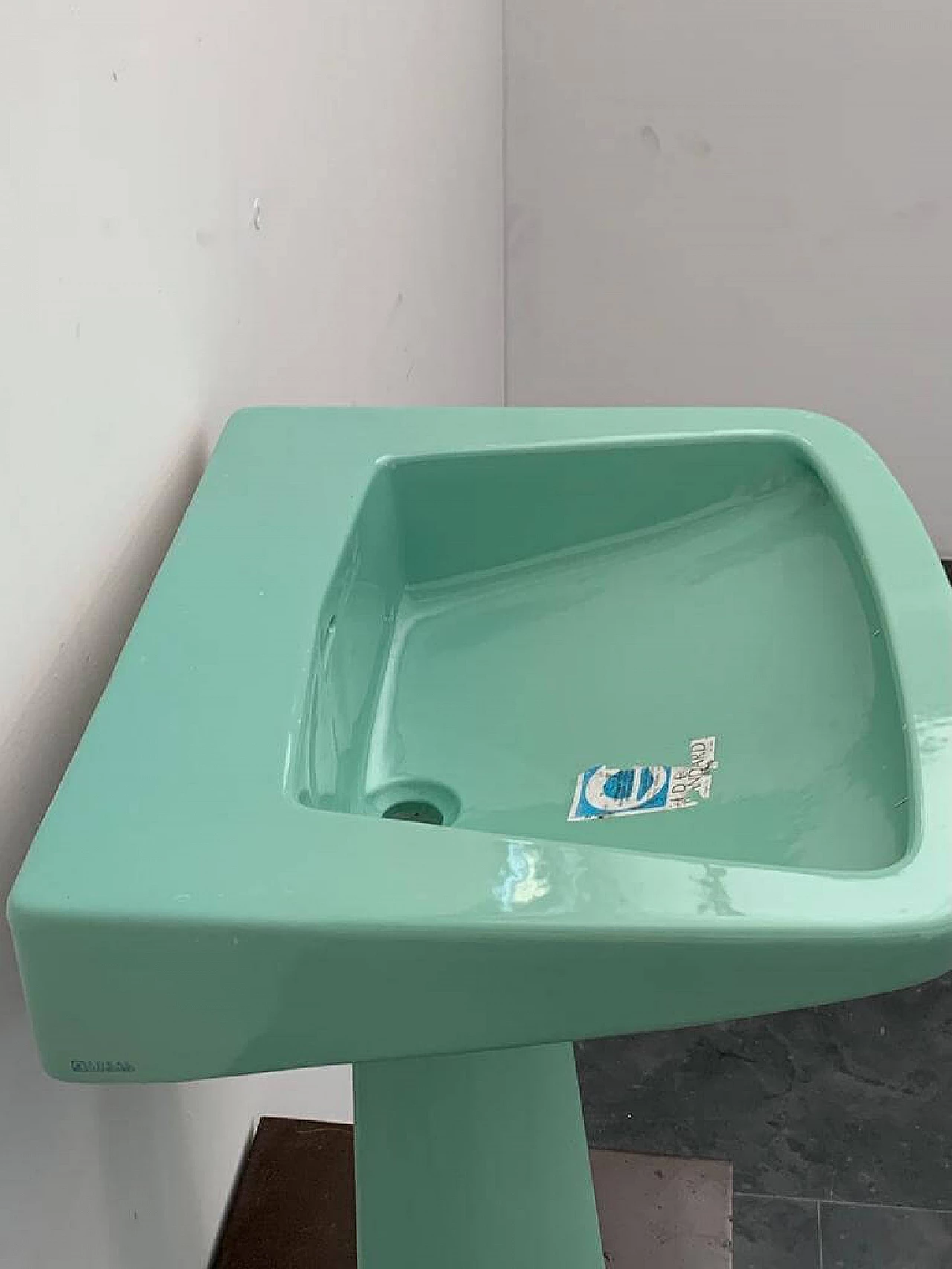 Lavabo Oneline verde mare di Gio Ponti per Ideal Standard, anni '50 6