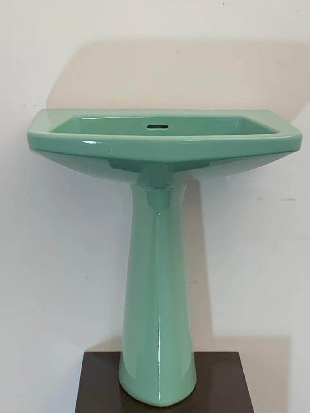 Lavabo Oneline verde mare di Gio Ponti per Ideal Standard, anni '50 9