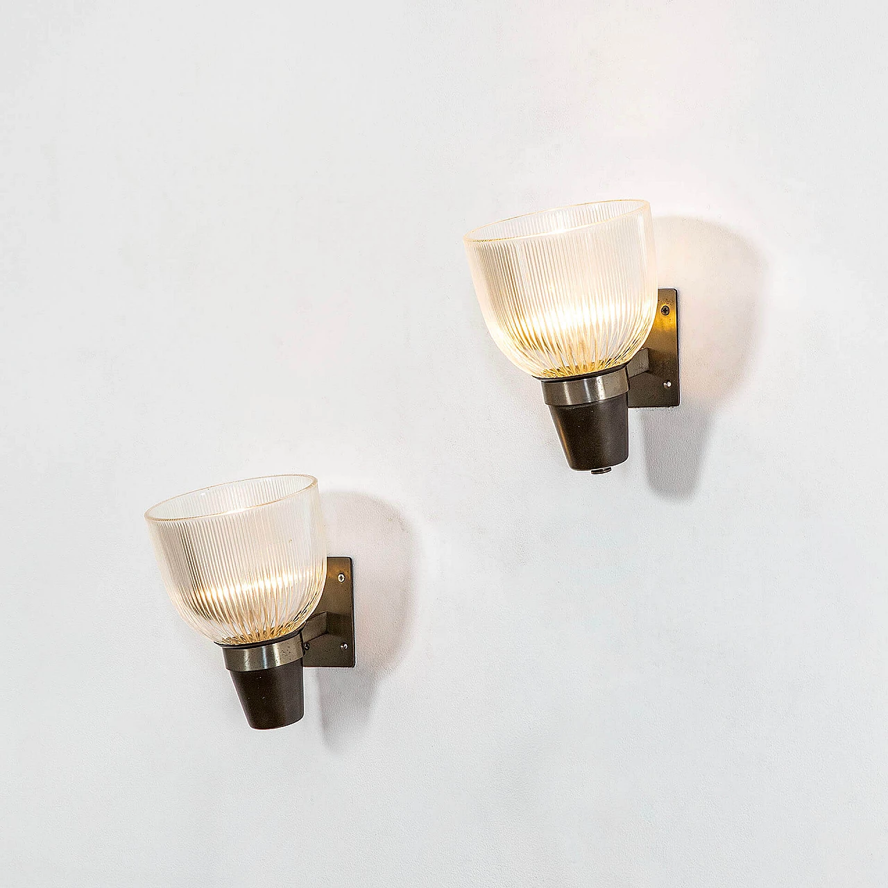Pair of LP5 wall lights by Ignazio Gardella for Azucena, 1950s 1