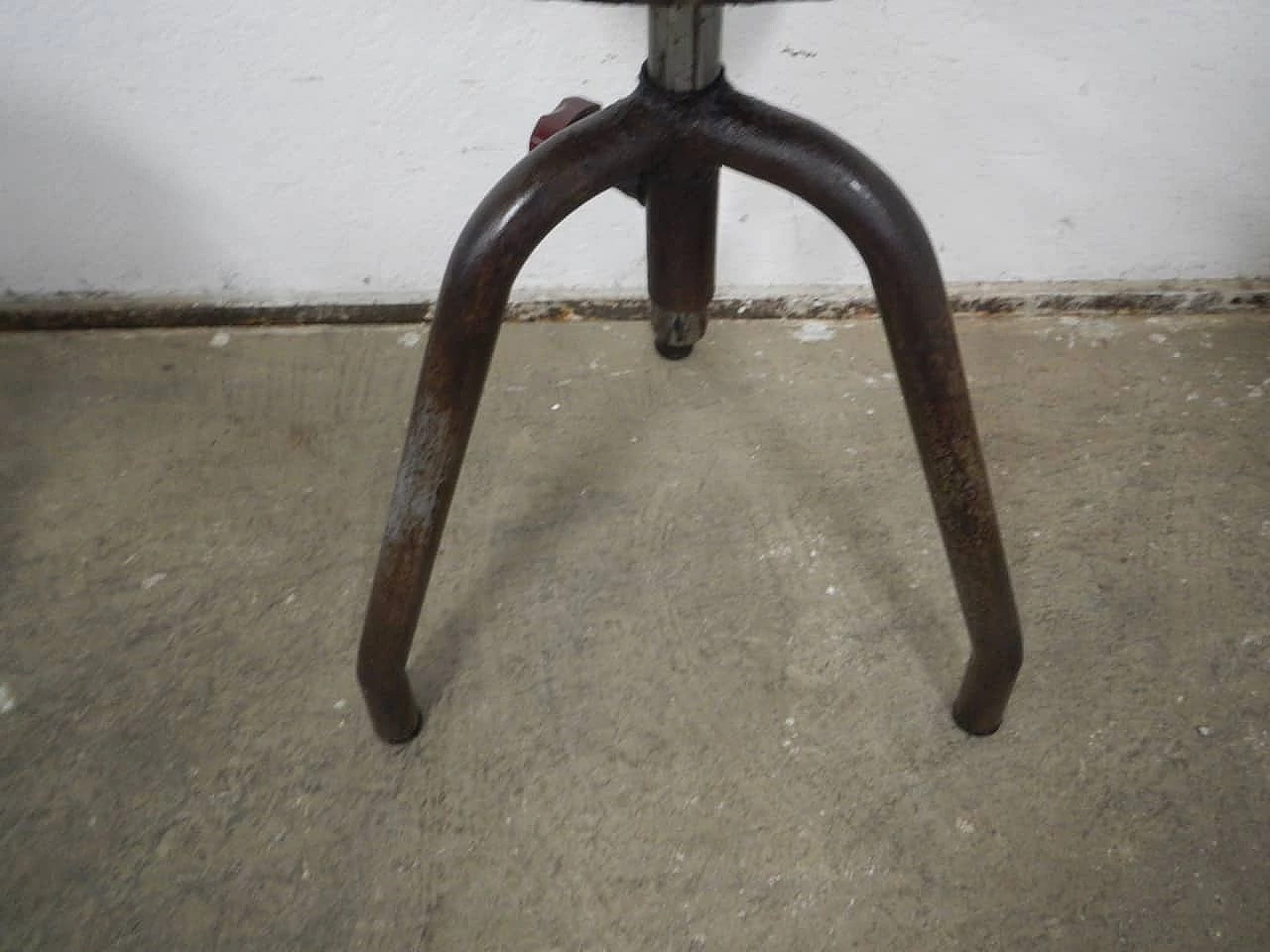 Three-legged adjustable iron stool, 1950s 7