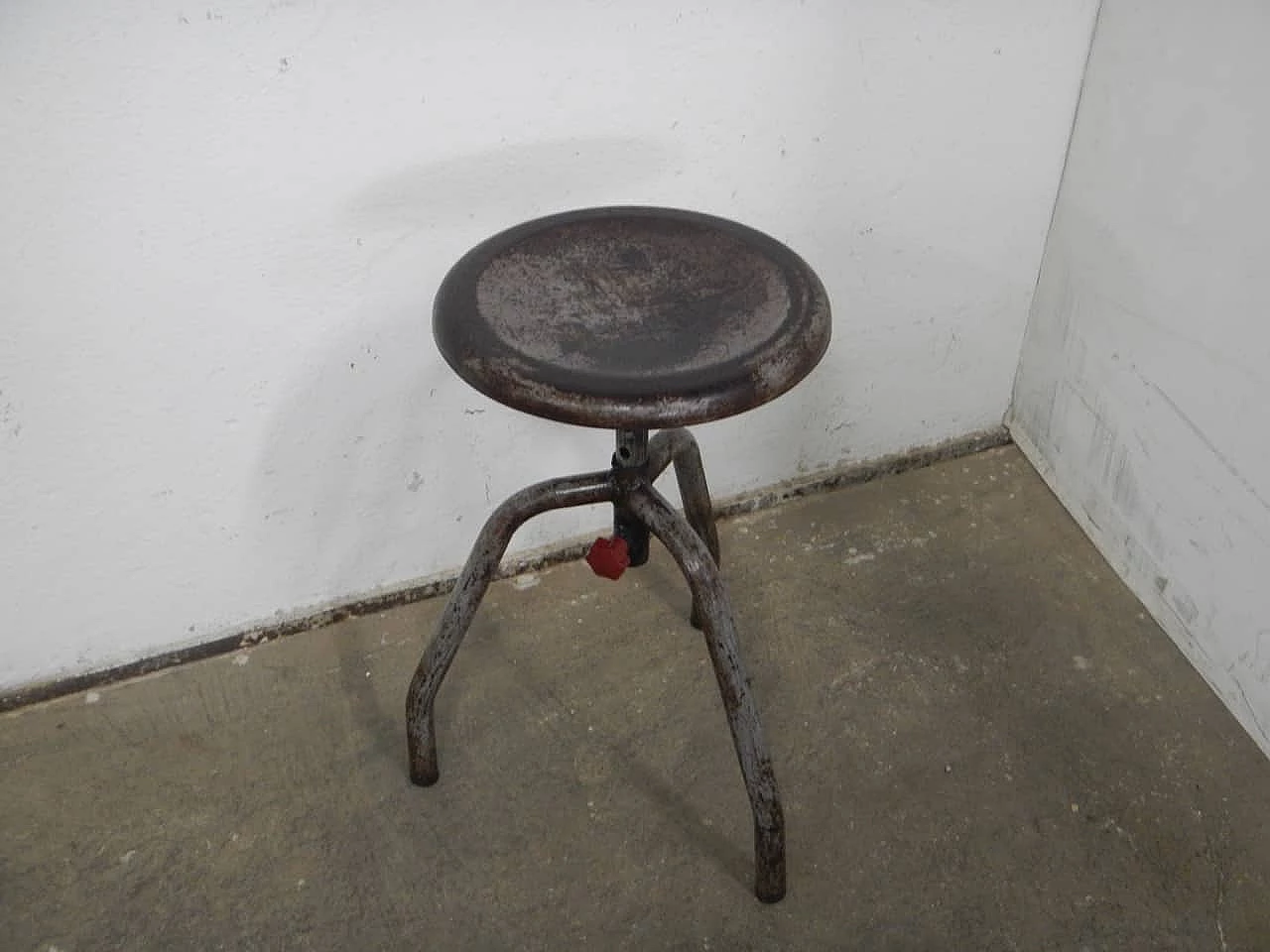 Iron workshop stool, 1950s 2