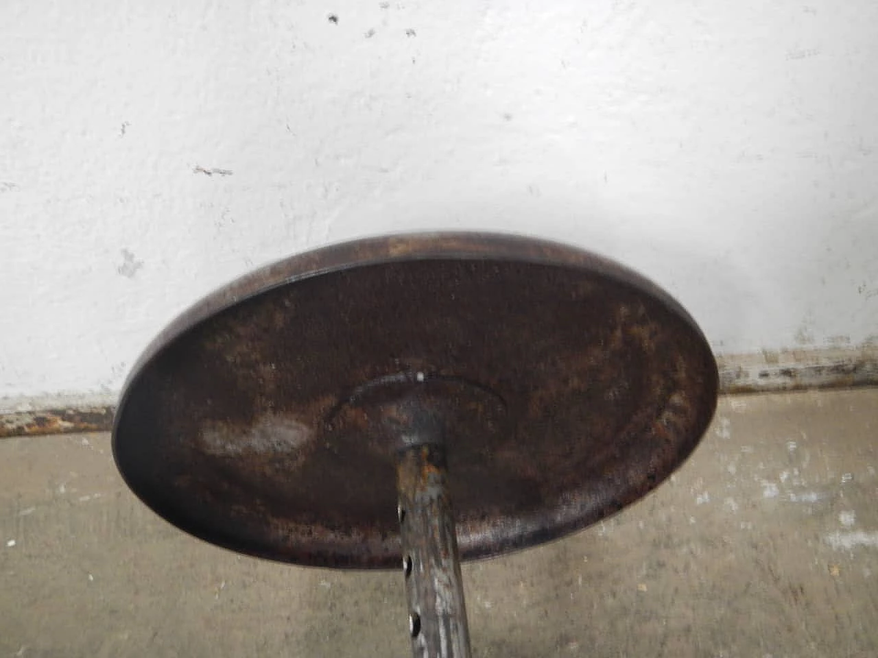 Iron workshop stool, 1950s 4