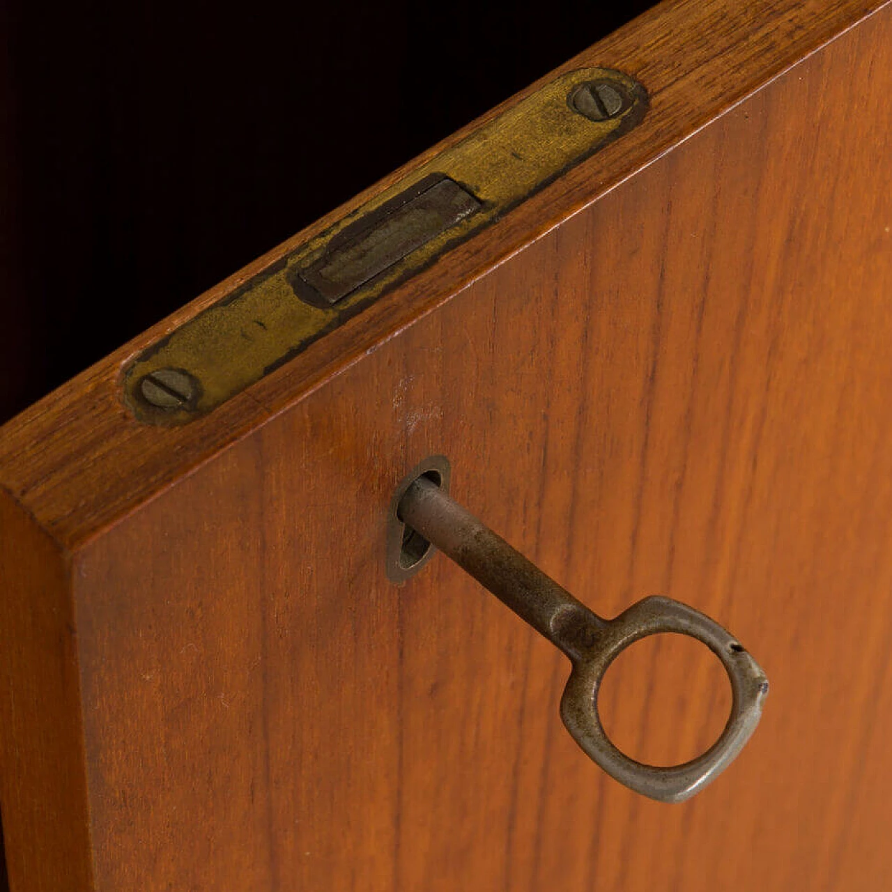 Coppia di librerie a parete in teak nello stile di Gio Ponti, anni '60 9