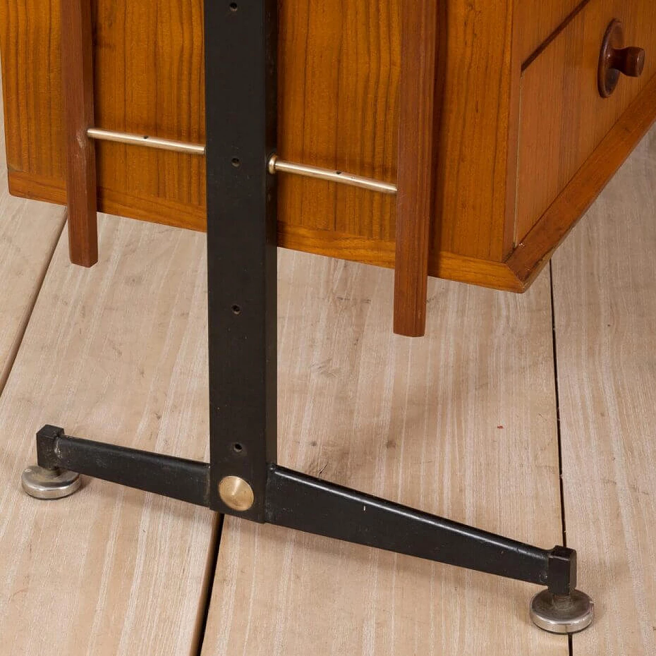 Coppia di librerie a parete in teak nello stile di Gio Ponti, anni '60 12