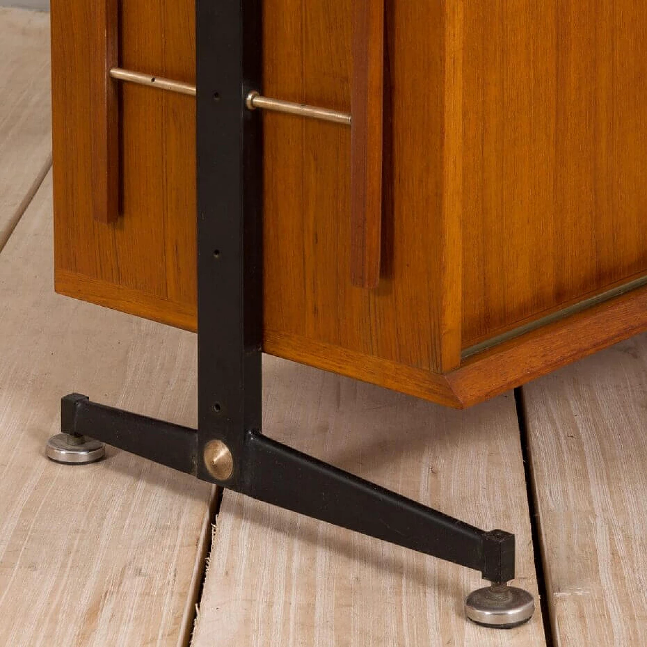 Coppia di librerie a parete in teak nello stile di Gio Ponti, anni '60 17