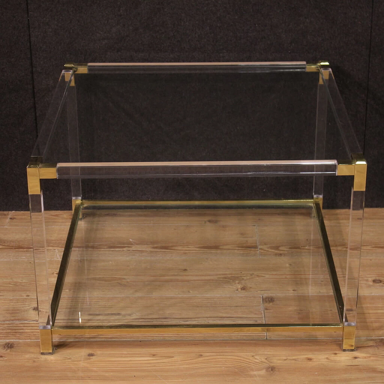 Tavolino da salotto in plexiglass, vetro e metallo dorato, anni '80 4
