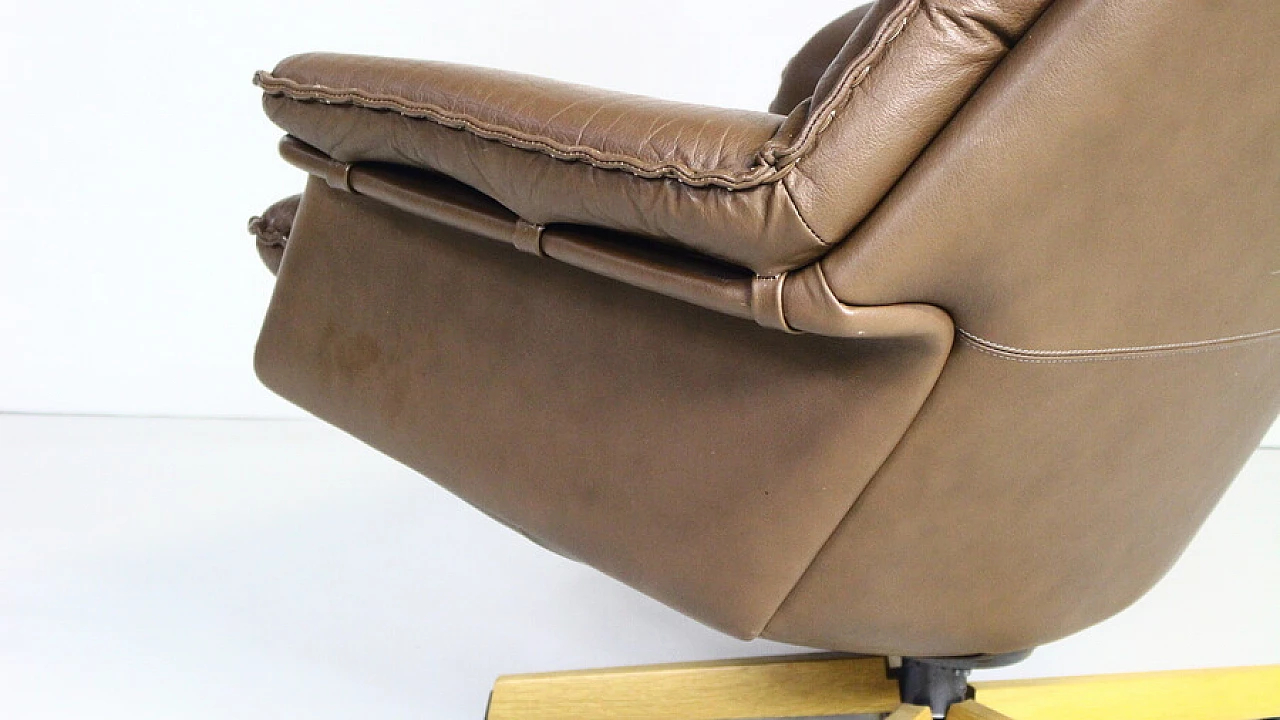 Brown leather swivel chair by Madsen & Schubell, 1960s 10