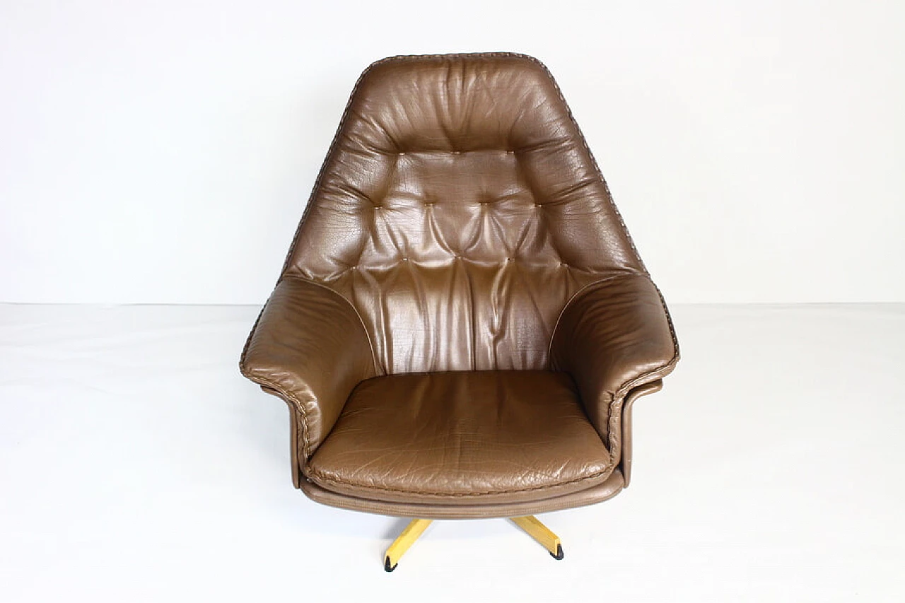 Brown leather swivel chair by Madsen & Schubell, 1960s 15
