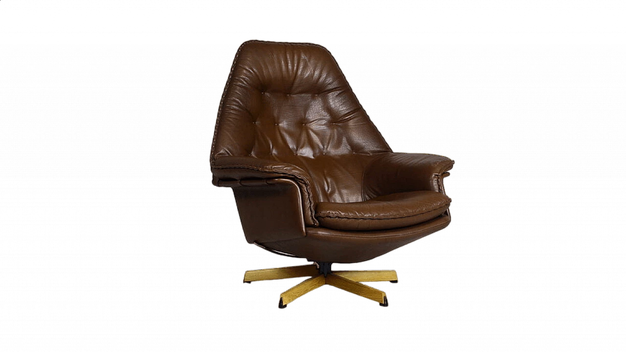 Brown leather swivel chair by Madsen & Schubell, 1960s 21