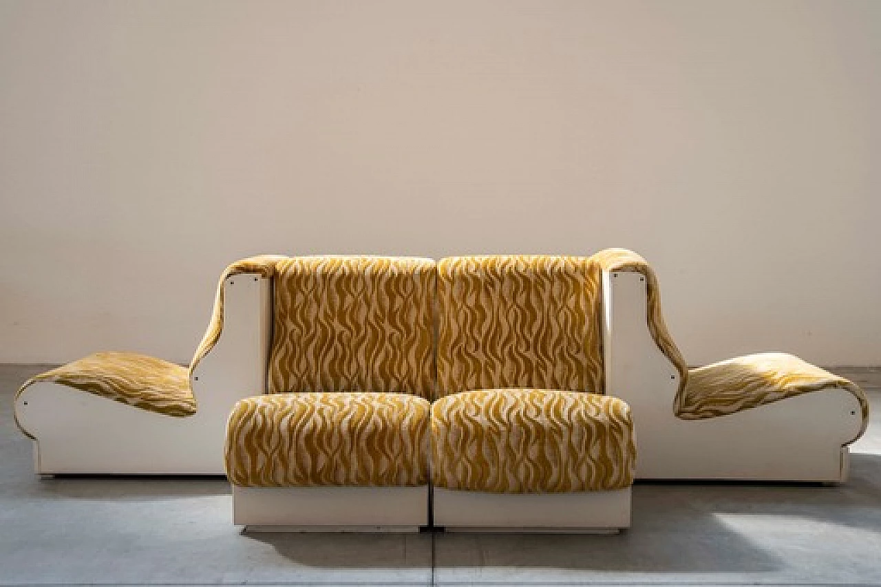 Divano modulare bianco e giallo a sei posti, anni '70 16
