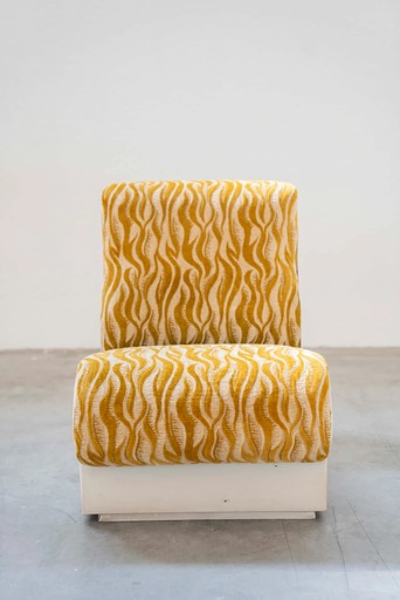 Divano modulare bianco e giallo a sei posti, anni '70 20