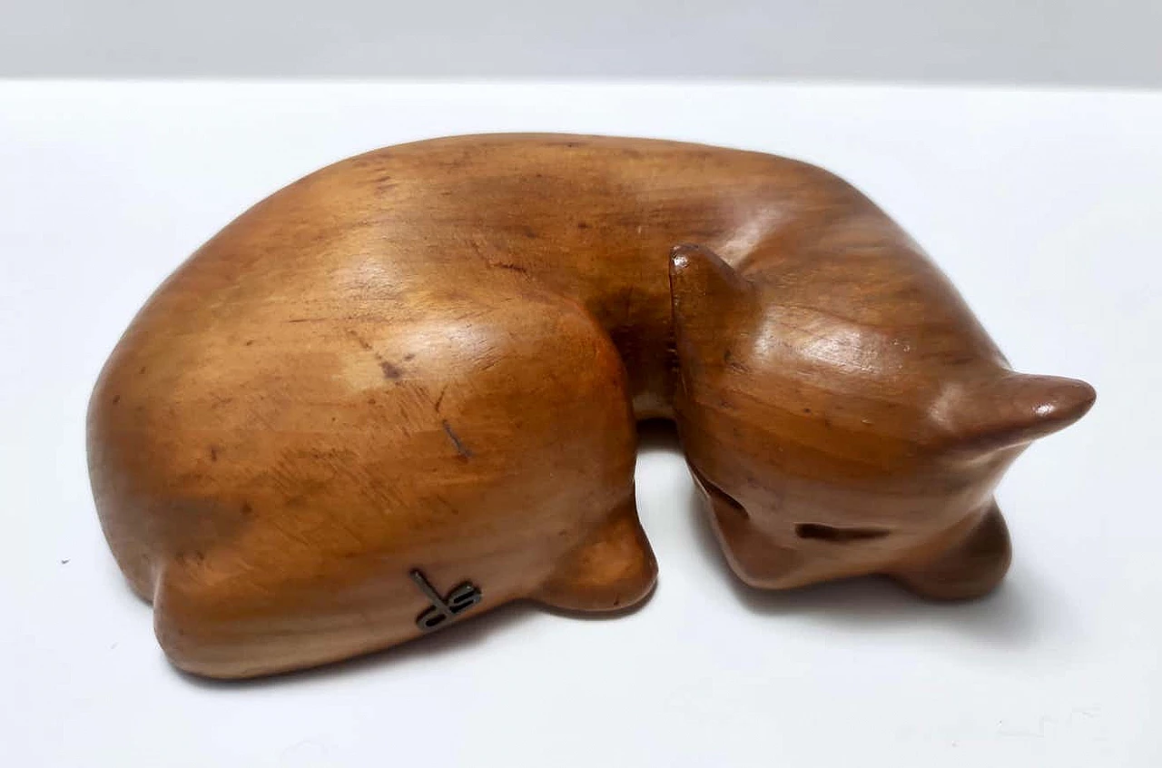 Hand-carved wooden sleeping cat sculpture by De Stijl, 1980s 4