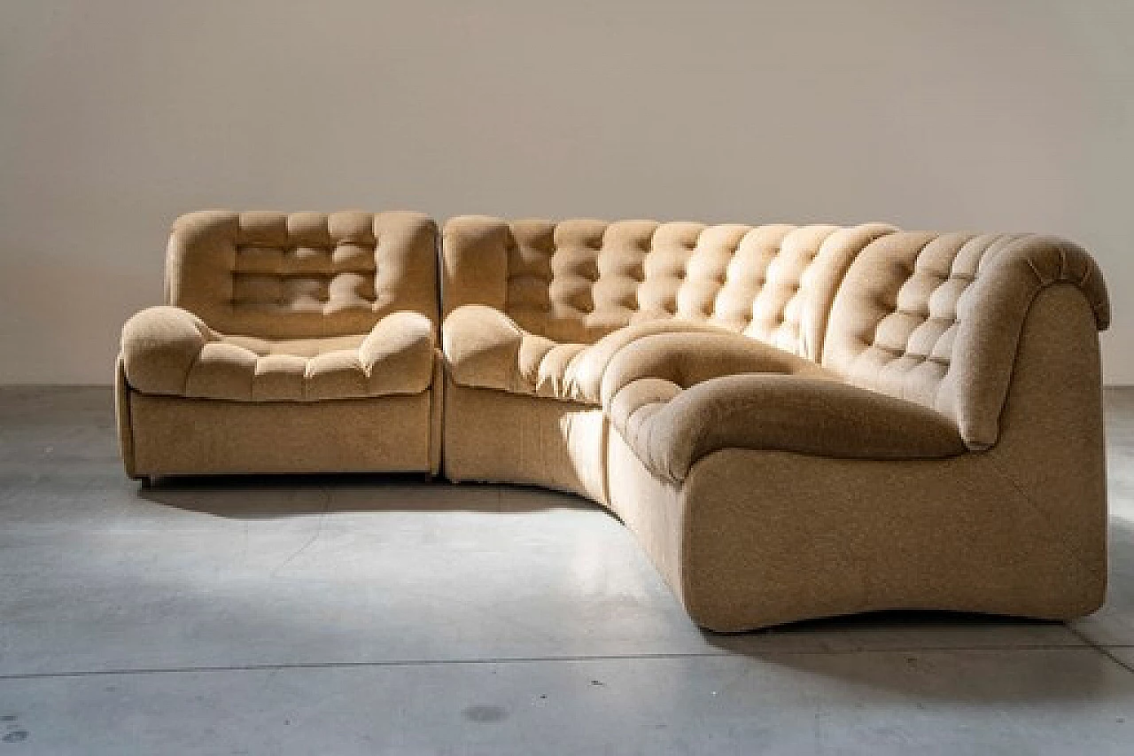 Divano in ciniglia a semicerchio componibile di F.lli Carloni, anni '70 3