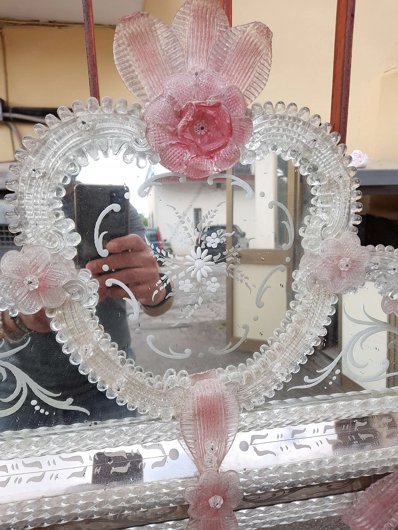 Louis XV style transparent and pink Murano glass mirror, early 20th century 8