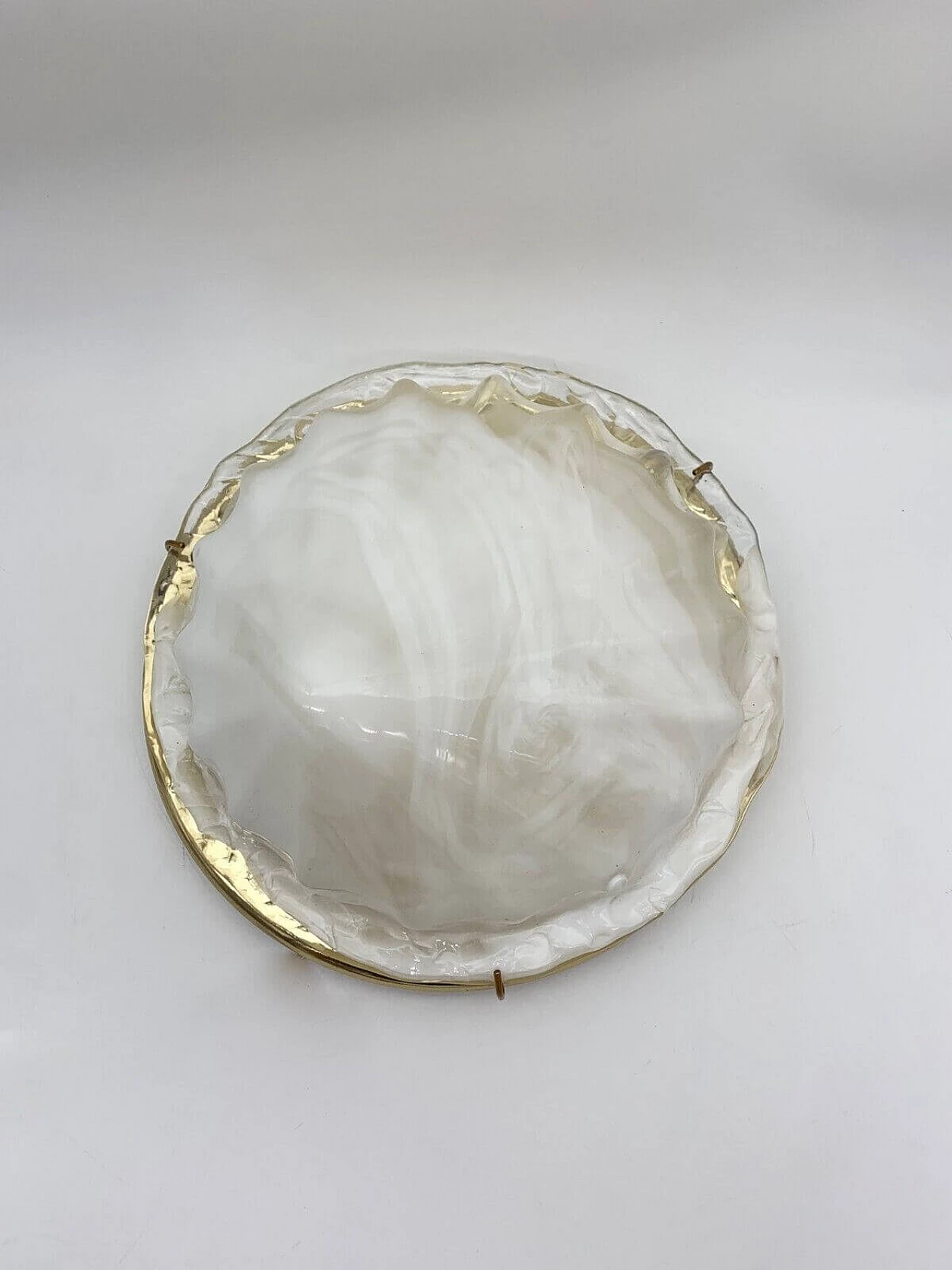 Plafoniera in metallo dorato e vetro bianco di La Murrina, anni '70 2