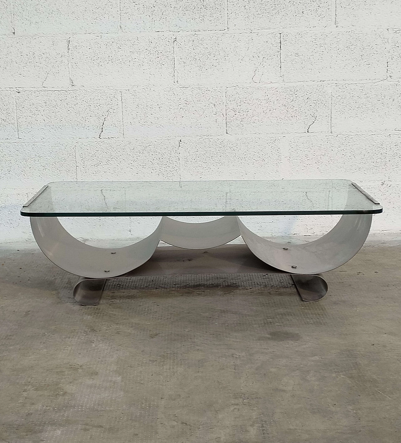 Tavolino in acciaio inox e vetro di Francois Monnet per Kappa, anni '70 10