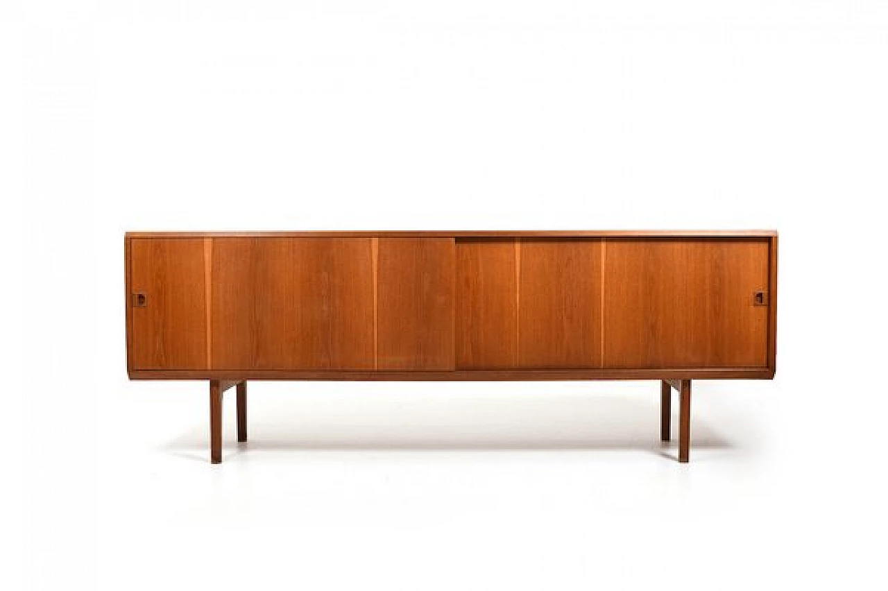 Credenza danese in rovere, anni '60 1