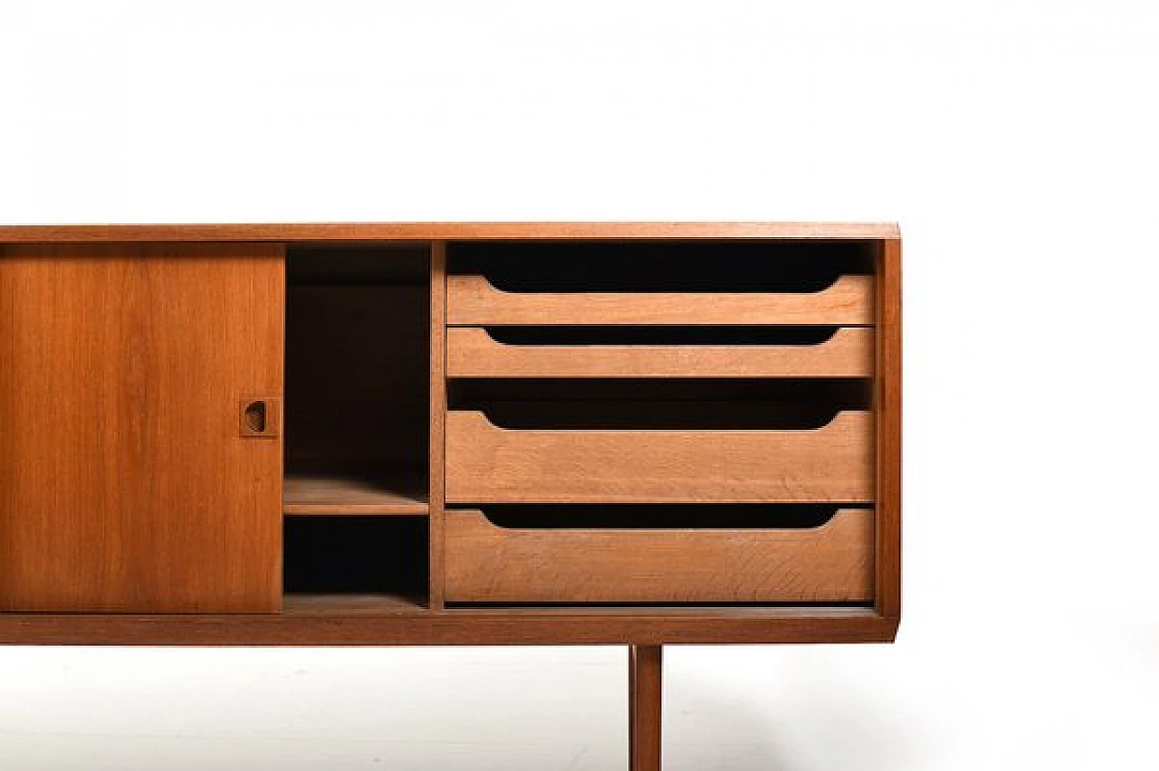 Credenza danese in rovere, anni '60 3