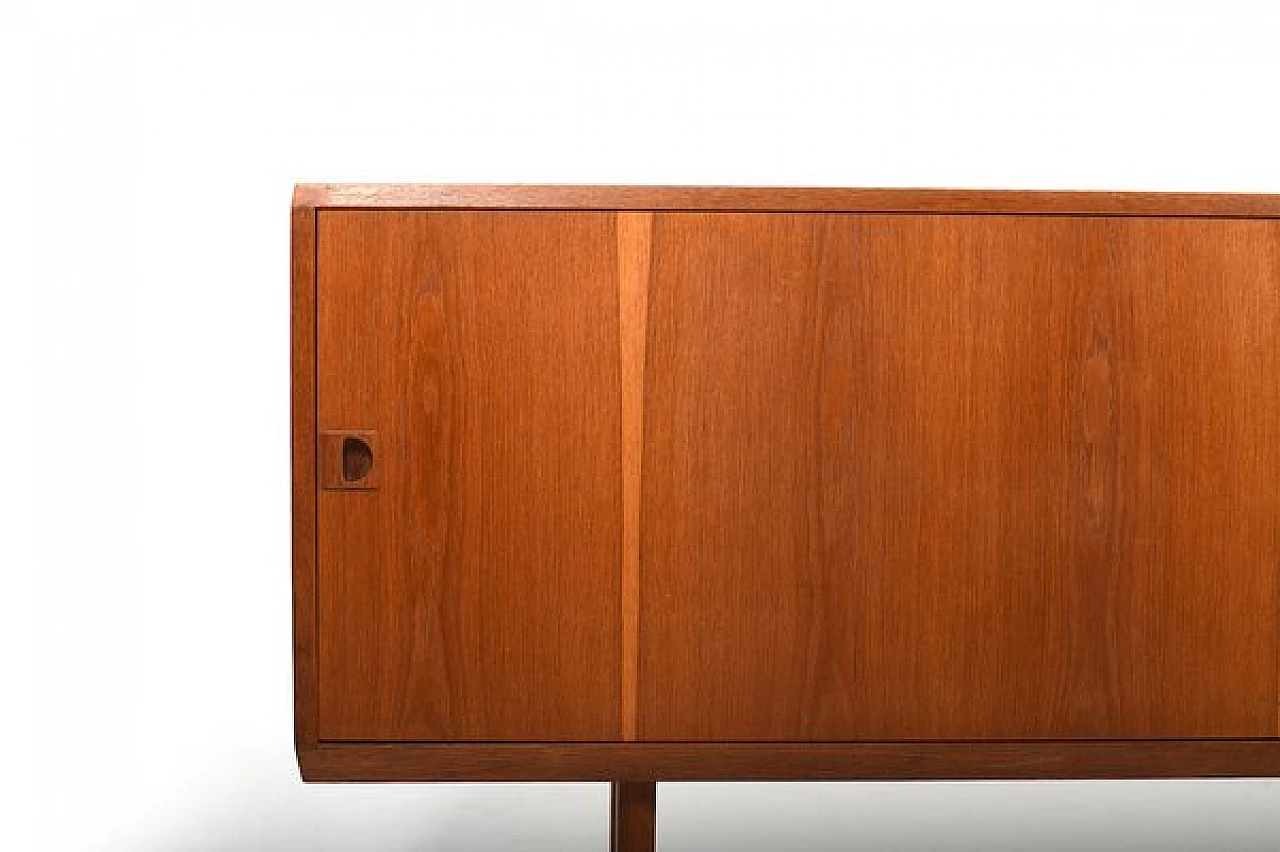 Credenza danese in rovere, anni '60 6