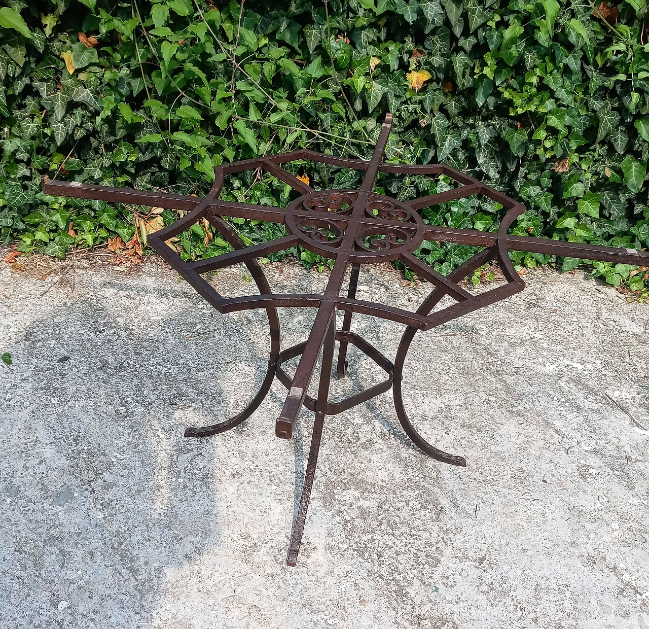 Wrought iron coffee table base, 1940s 8
