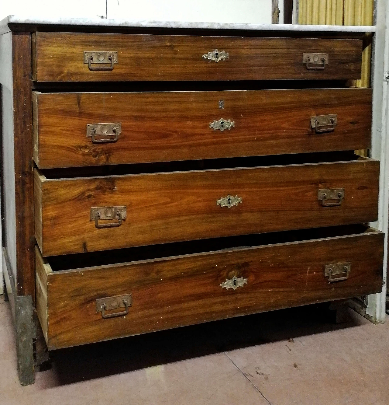 Solid walnut four-drawer dresser with marble top, 1930s 2