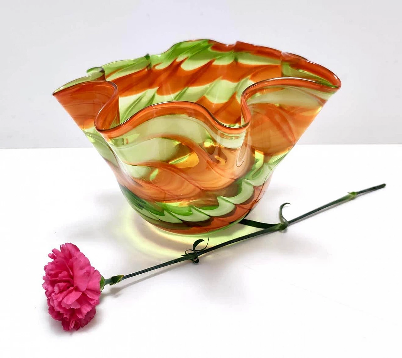 Fazzoletto vase in green and orange Murano glass by Fratelli Toso, 1980s 9