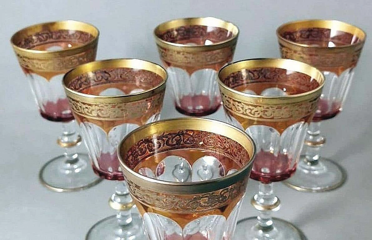 6 Blown and coloured wine goblets in Louis XVI style with gold rim, 1970s 12