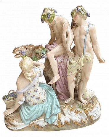 Gruppo Sileno in ceramica di Meissen su base ovale a rocailles, '800