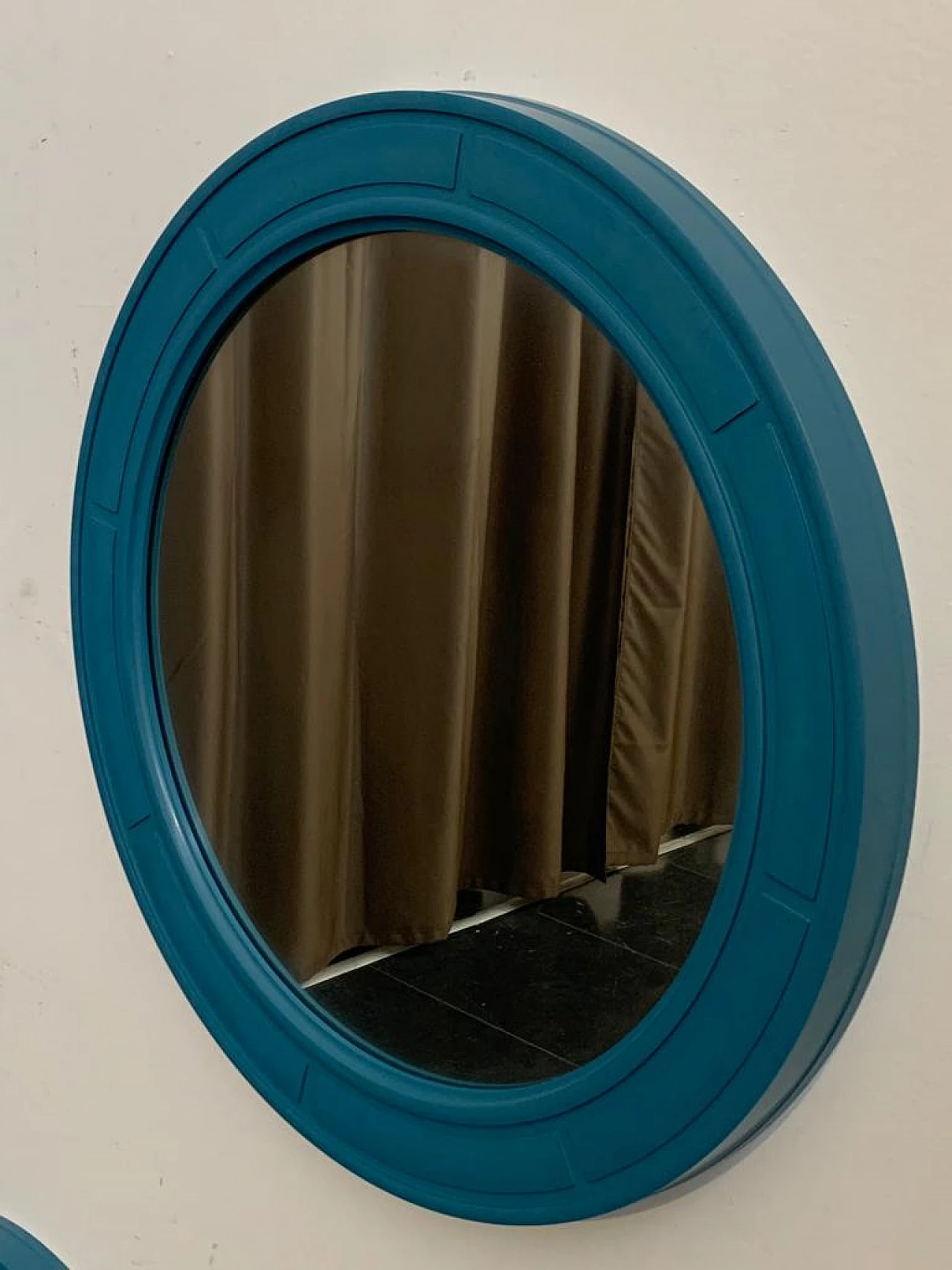 Coppia di specchi blu di Carrara & Matta, anni '70 4
