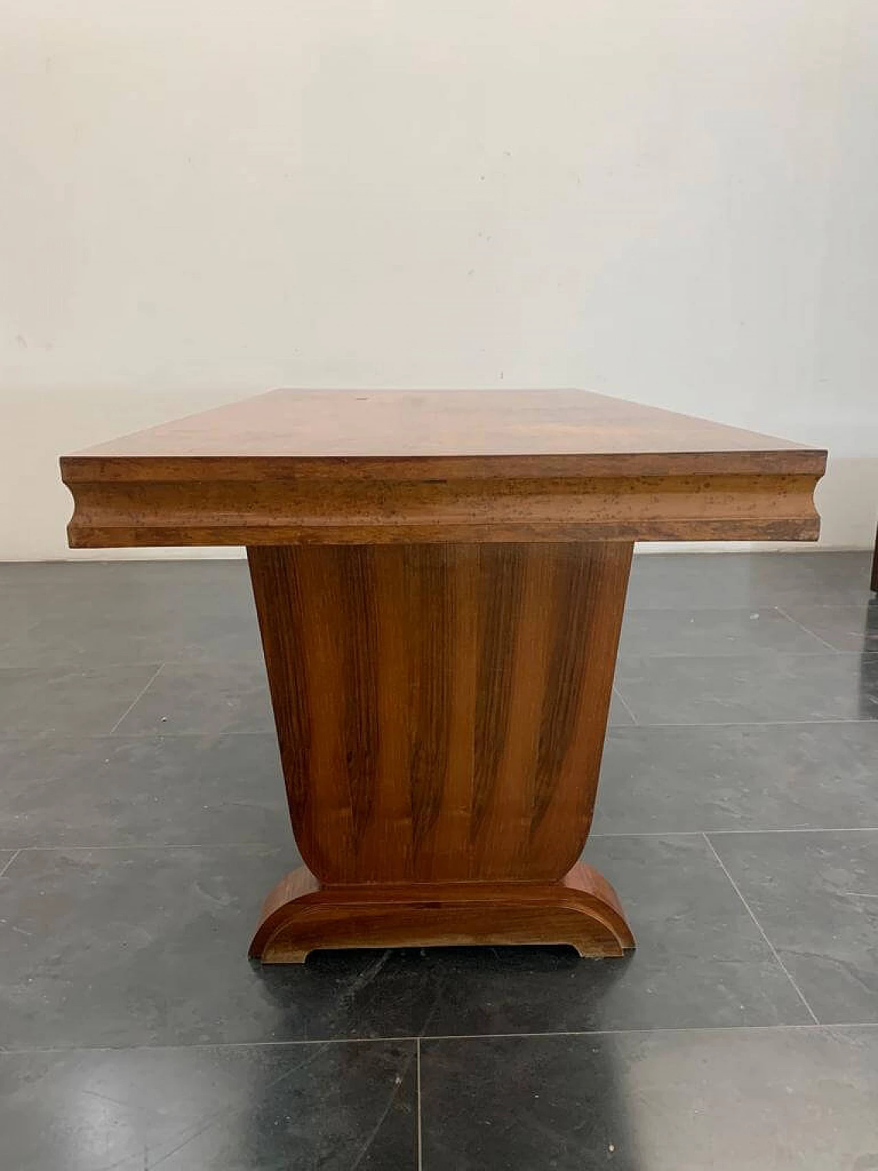 Art Deco table in walnut and maple root, 1930s 5