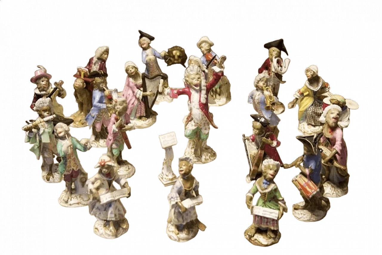 21 Meissen ceramic orchestra figures, 19th century 5