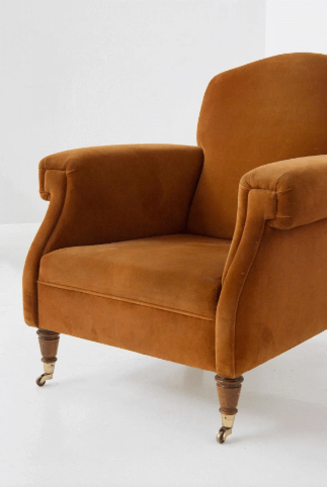 Coppia di poltrone in velluto marrone con rotelle, anni '50 2