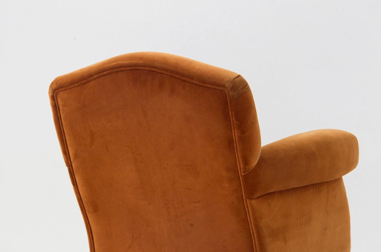 Coppia di poltrone in velluto marrone con rotelle, anni '50 10