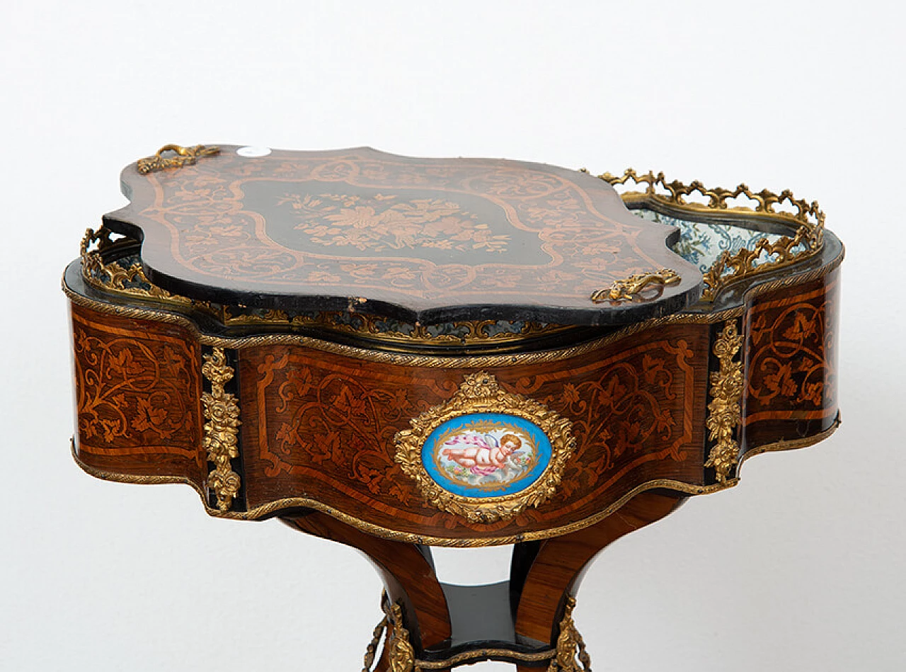 Tavolino Napoleone III in legno esotico, bronzo e porcellana di Sèvres, '800 2