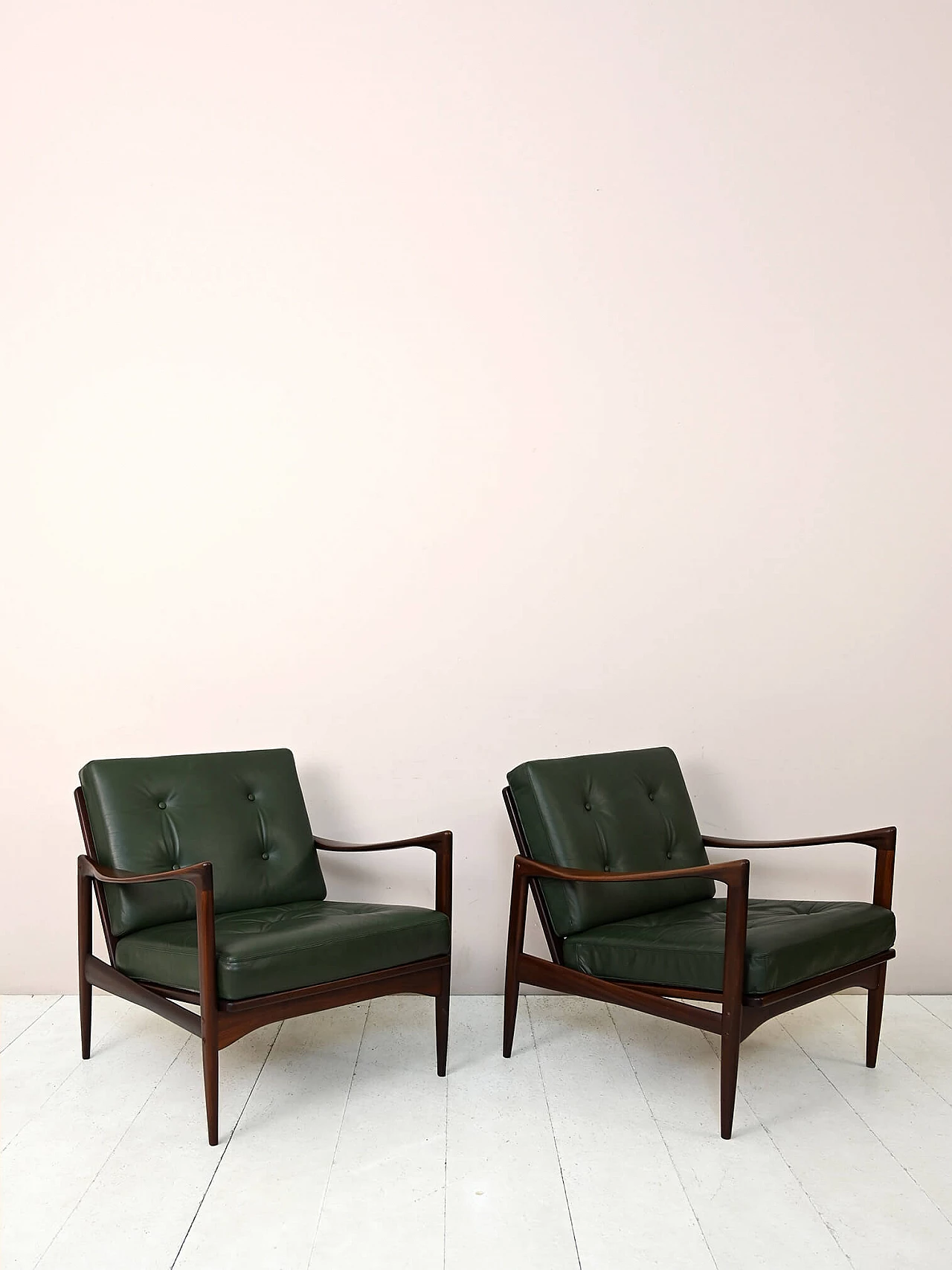 Pair of Kandidaten armchairs by Ib Kofod-Larsen for Ope, 1960s 4