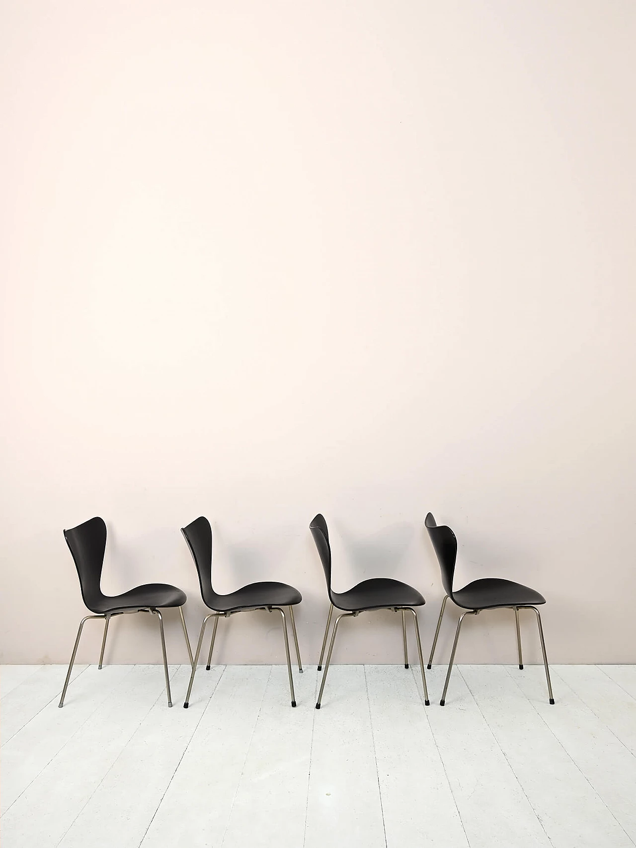 4 Sedie 3107 di Arne Jacobsen, anni '60 3