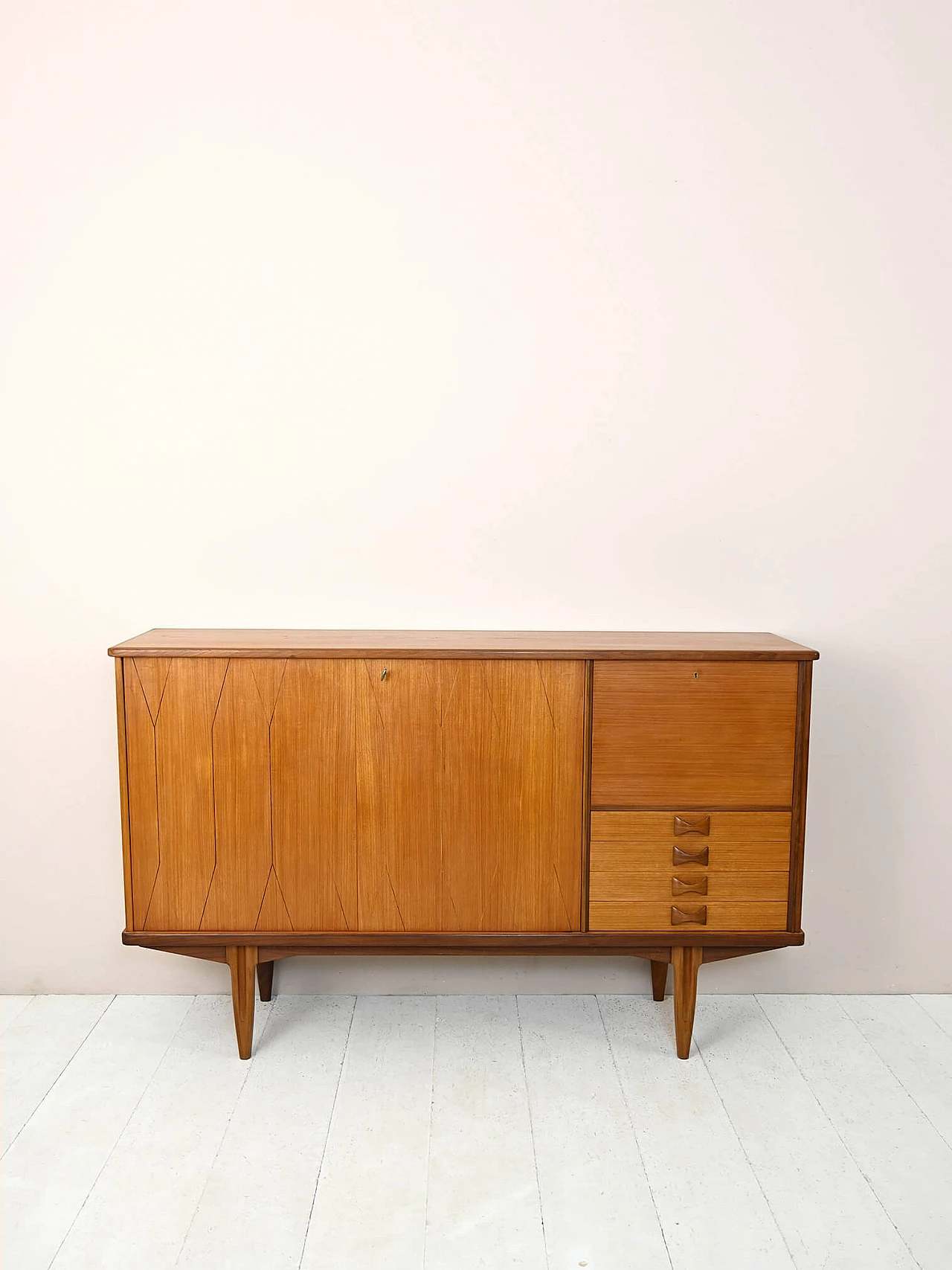 Credenza scandinava in legno con ante e cassetti, anni '60 2