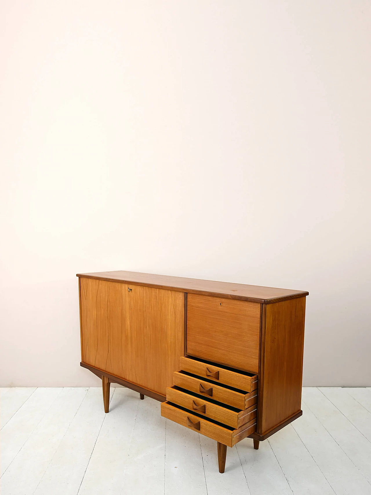 Credenza scandinava in legno con ante e cassetti, anni '60 6