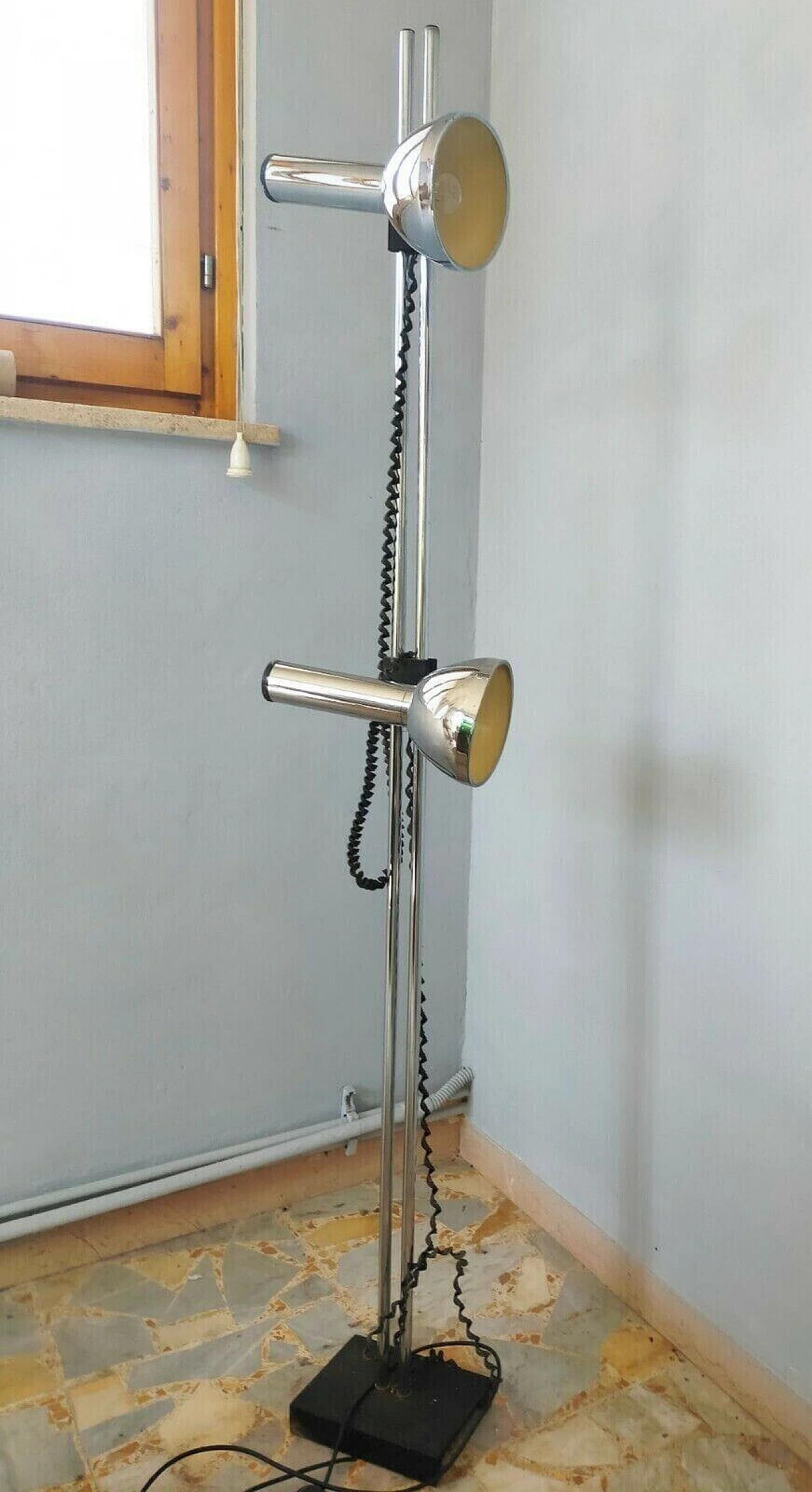Chromed metal floor lamp attributed to Luci Milano, 1970s 2