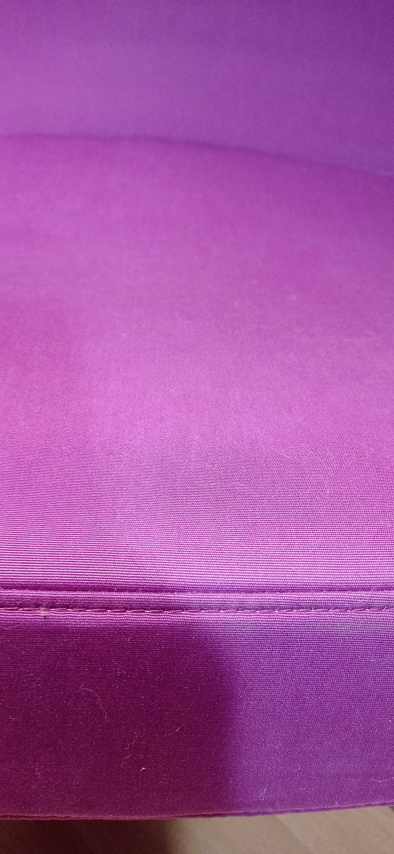 Poltrona Pop in tessuto viola di Christian Werner per Ligne Roset 23