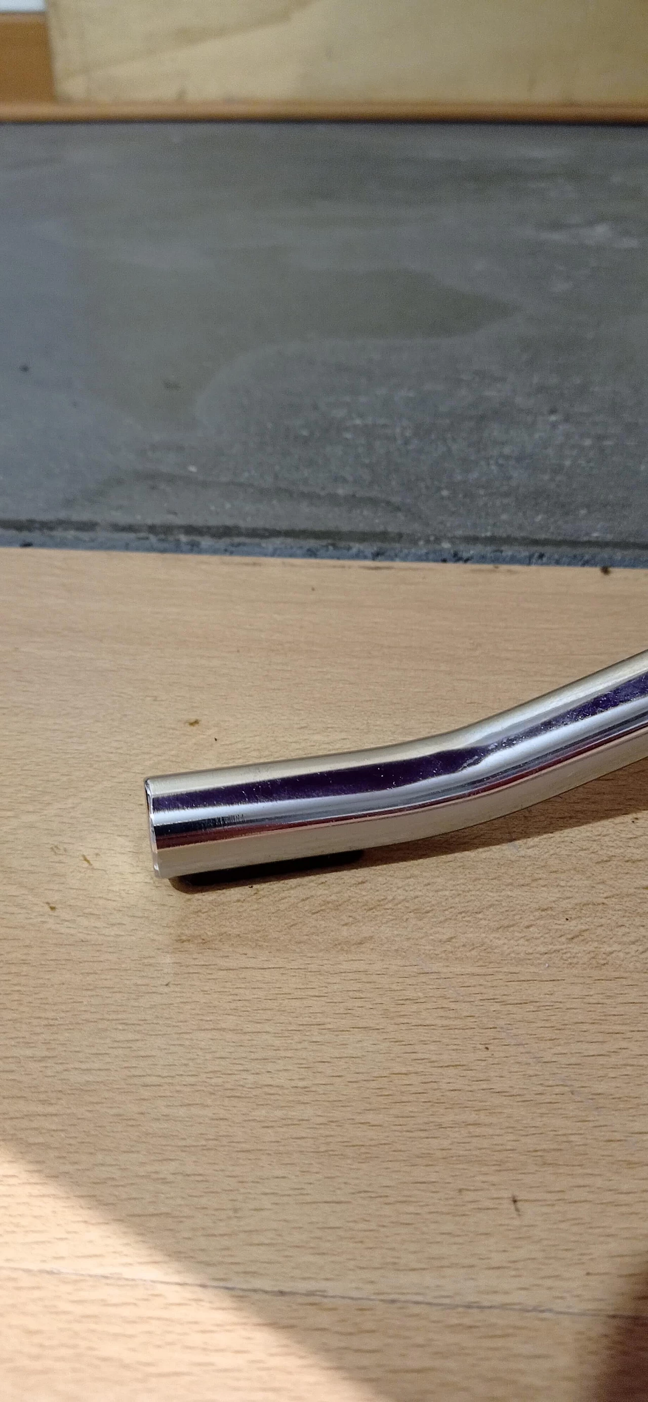 Poltrona Pop in tessuto viola di Christian Werner per Ligne Roset 46