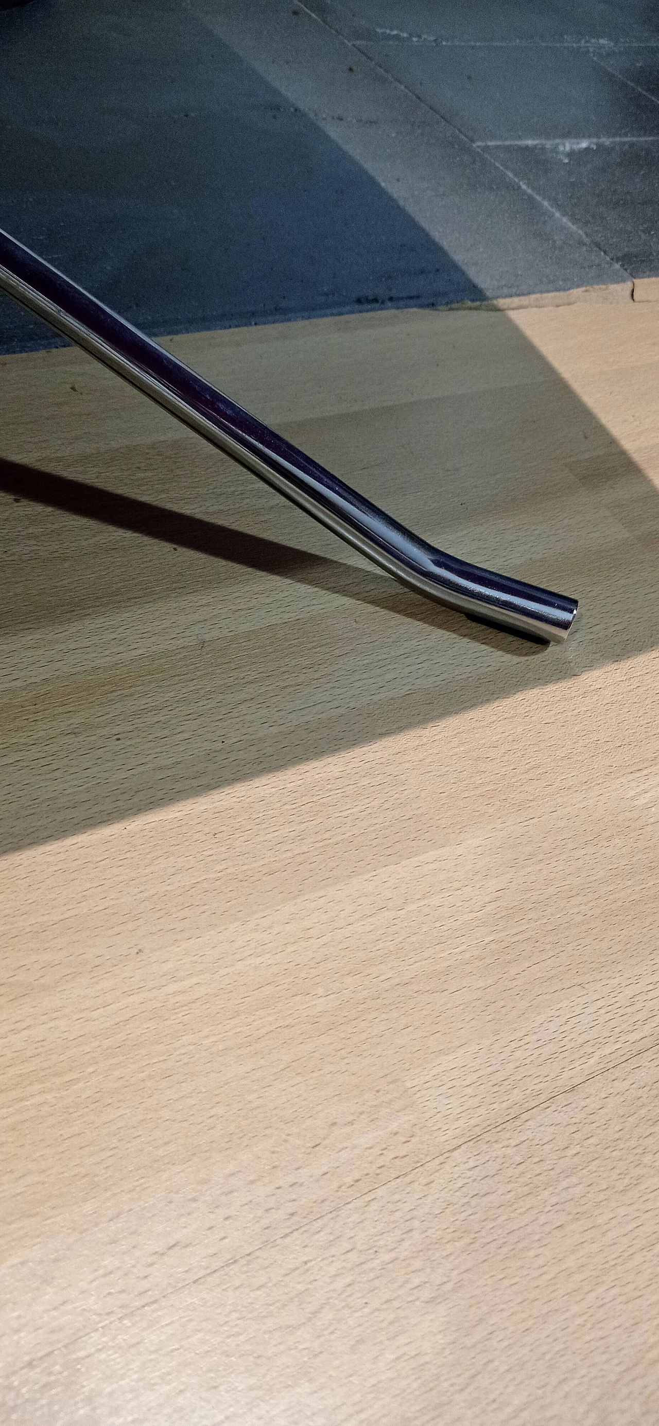 Poltrona Pop in tessuto viola di Christian Werner per Ligne Roset 63