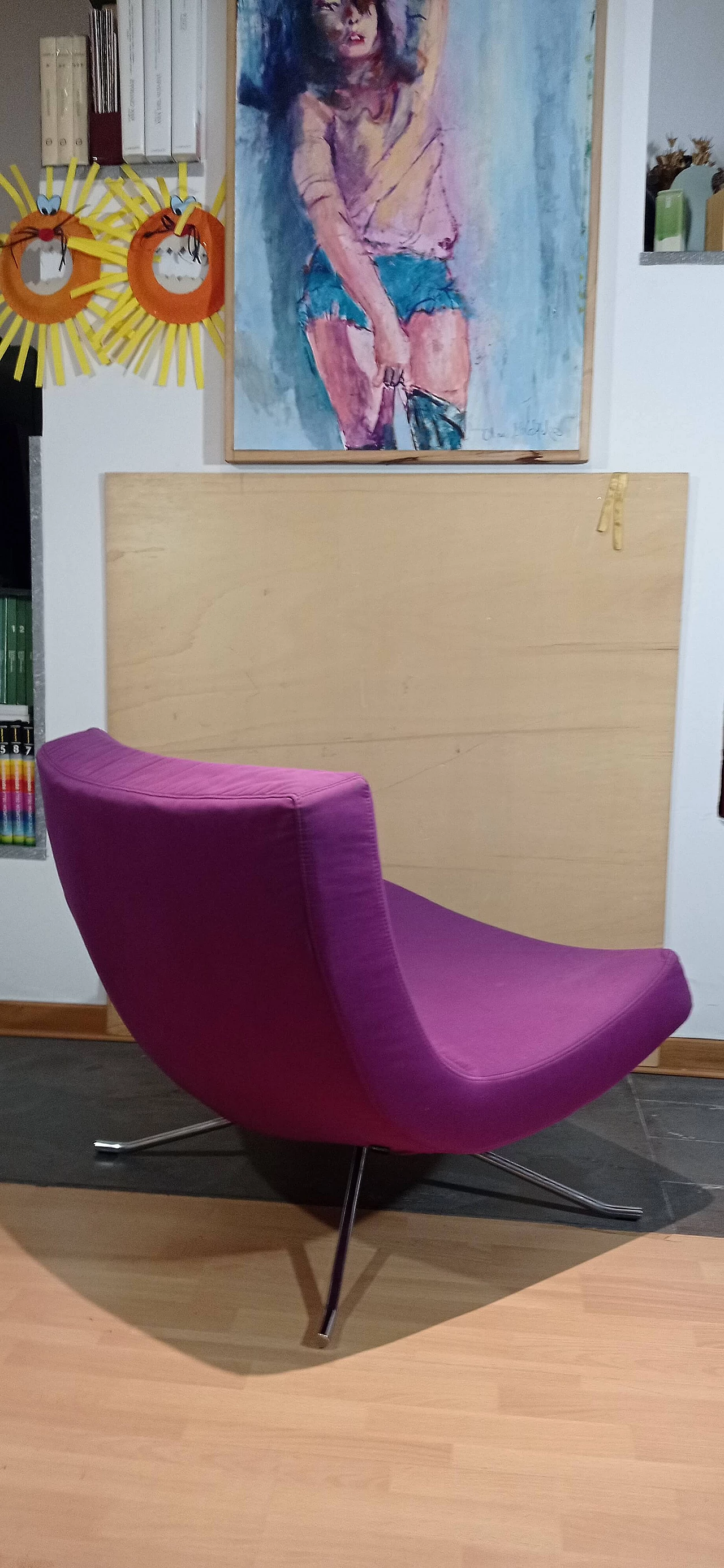 Poltrona Pop in tessuto viola di Christian Werner per Ligne Roset 75
