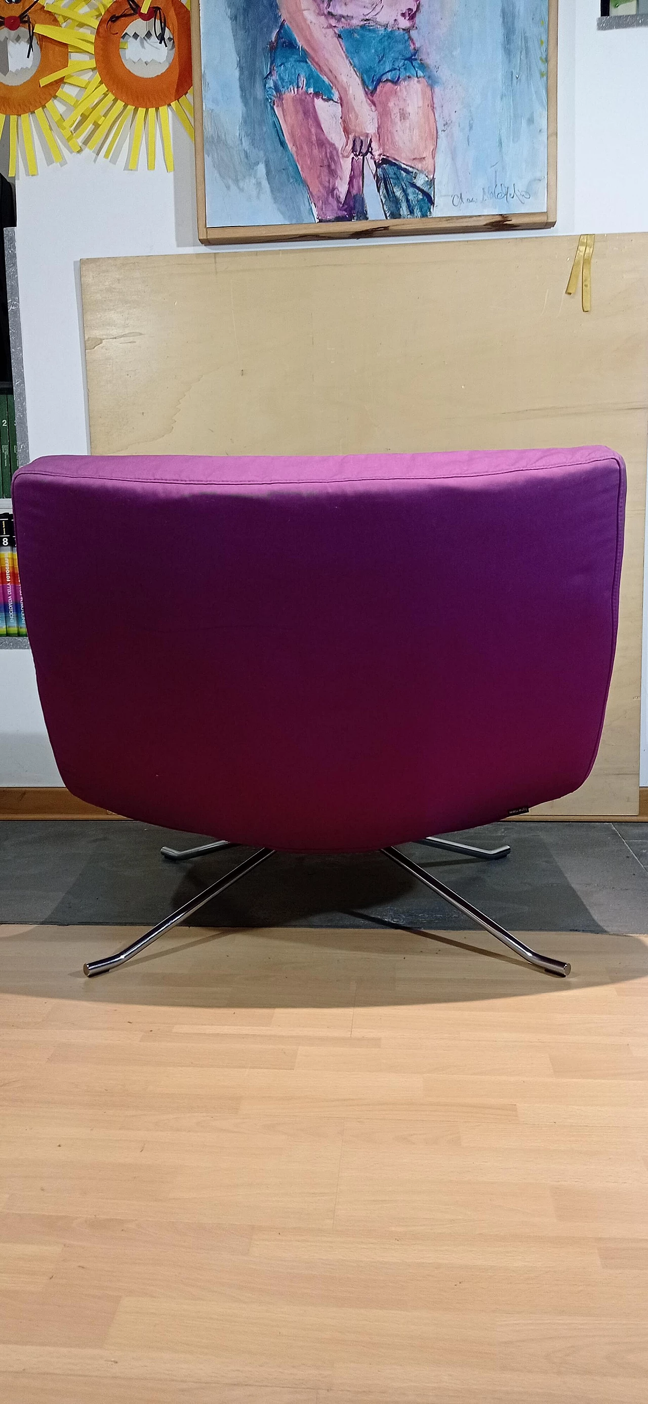 Poltrona Pop in tessuto viola di Christian Werner per Ligne Roset 88