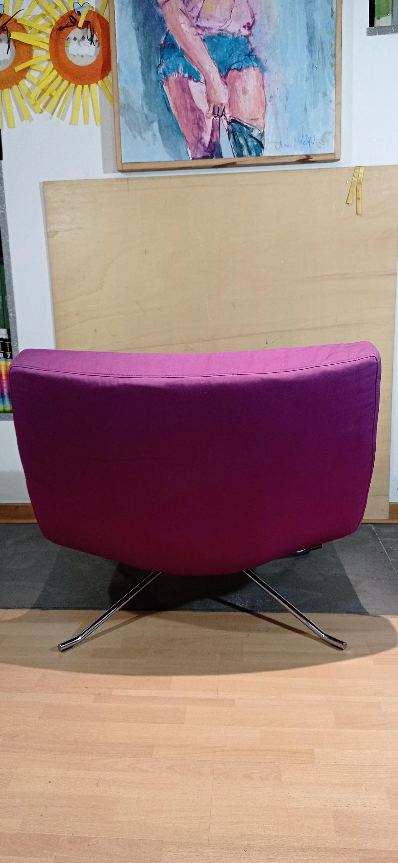 Poltrona Pop in tessuto viola di Christian Werner per Ligne Roset 91