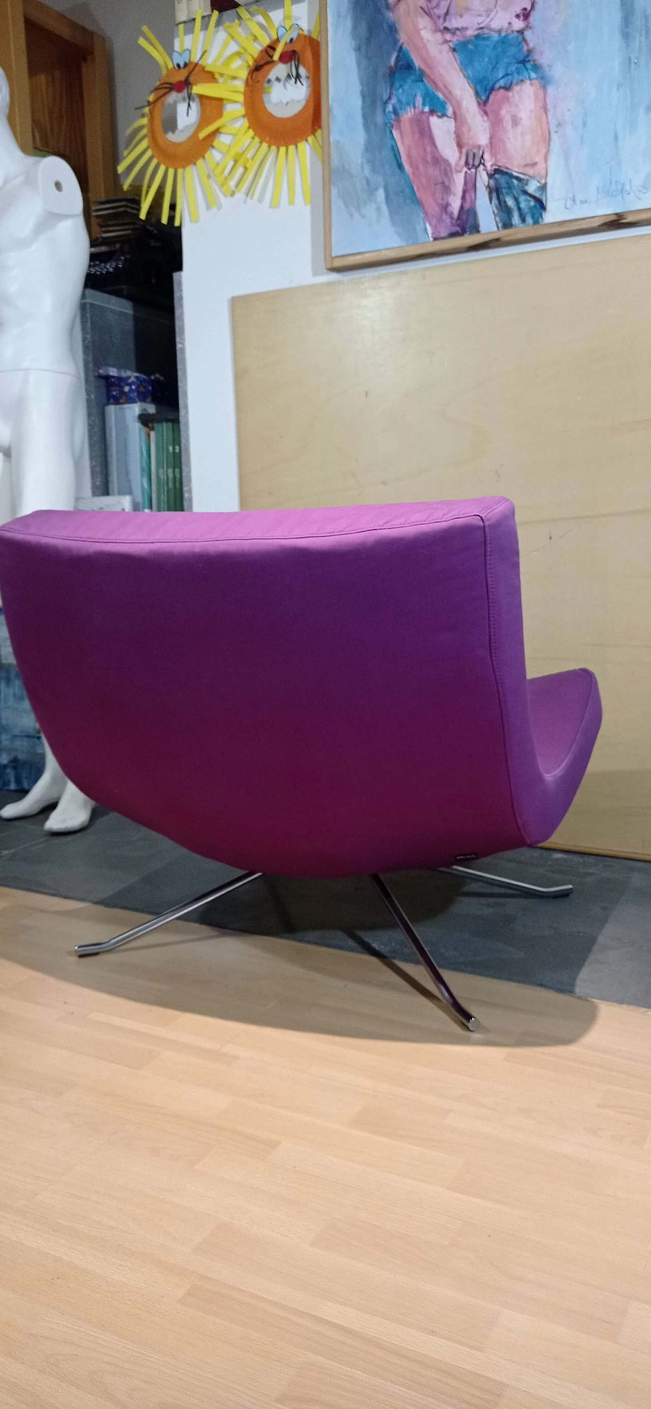 Poltrona Pop in tessuto viola di Christian Werner per Ligne Roset 94