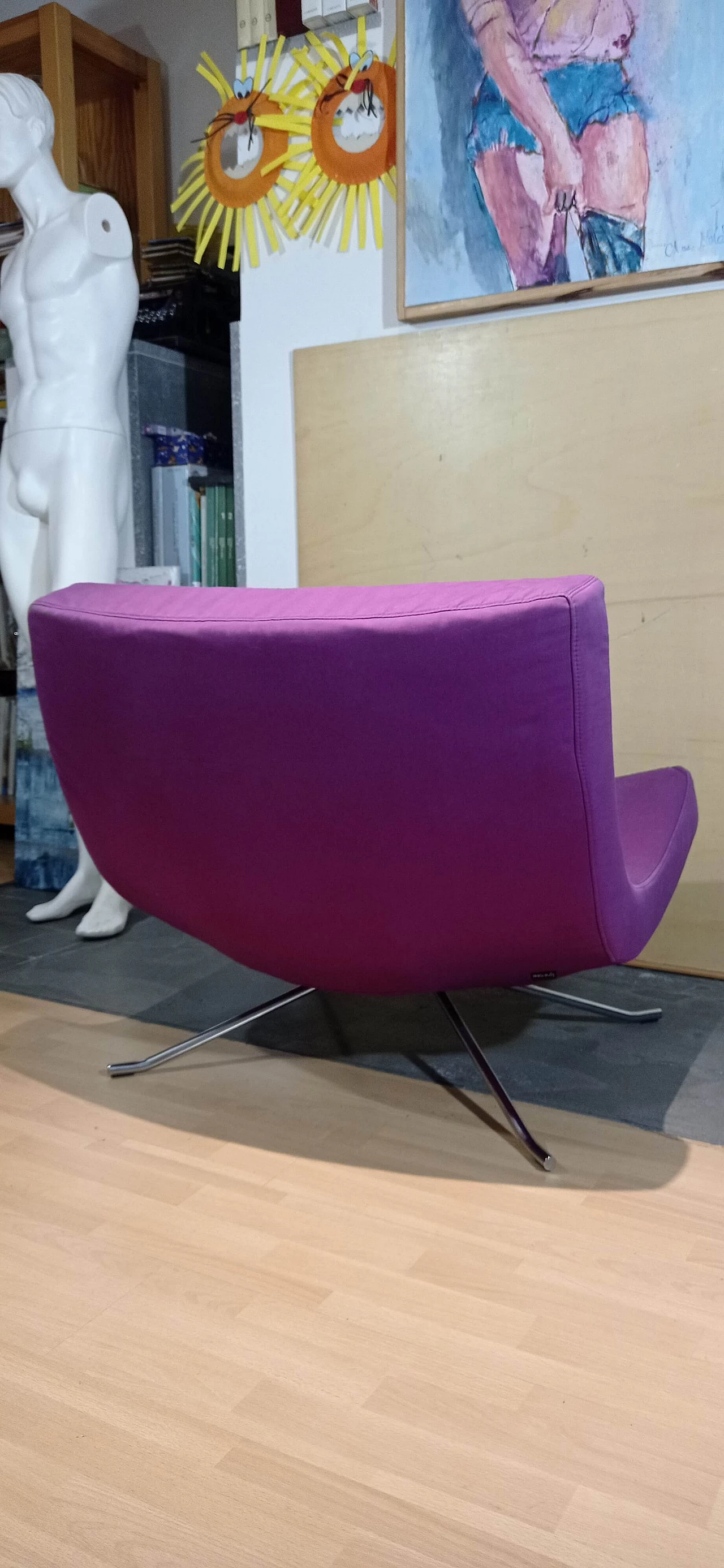 Poltrona Pop in tessuto viola di Christian Werner per Ligne Roset 95