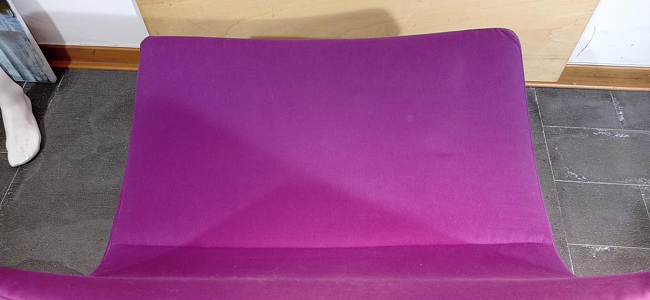 Poltrona Pop in tessuto viola di Christian Werner per Ligne Roset 98