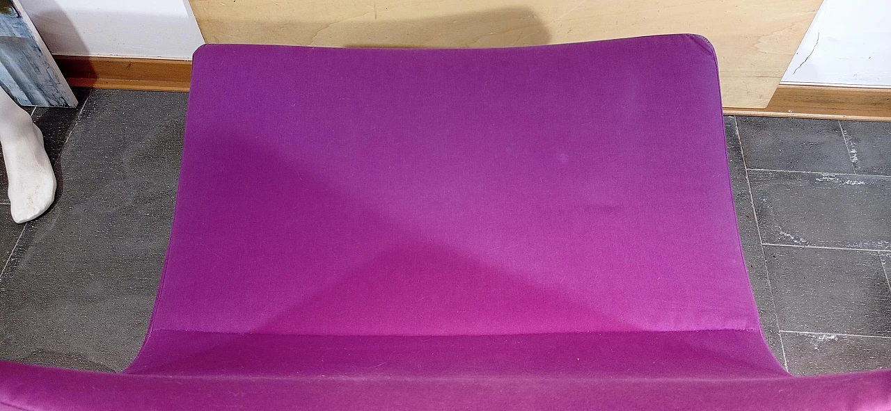 Poltrona Pop in tessuto viola di Christian Werner per Ligne Roset 99