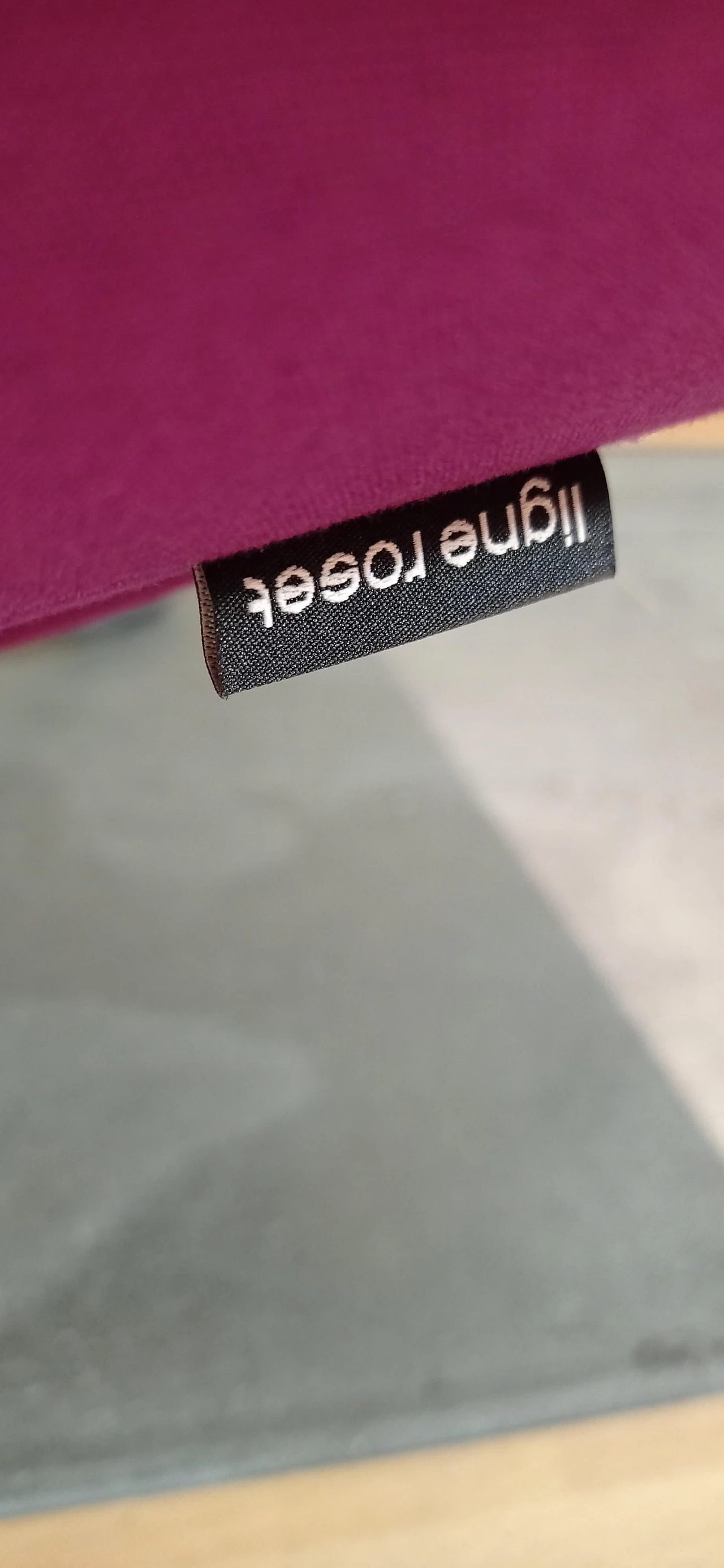 Poltrona Pop in tessuto viola di Christian Werner per Ligne Roset 114